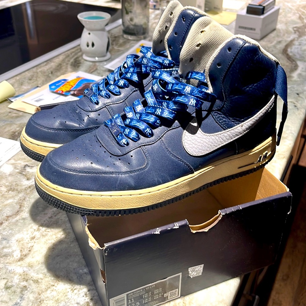 AIR FORCE 1’s size 11 “YANKEE’s”